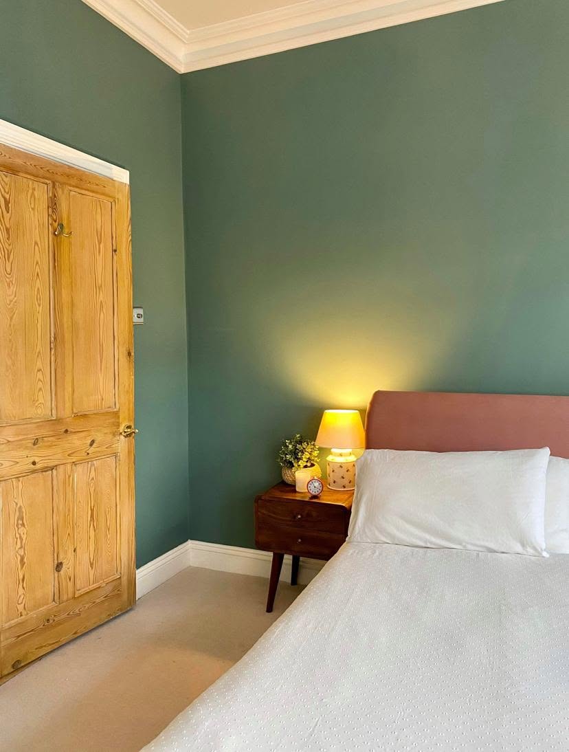 Calm green bedroom