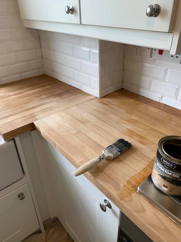 Worktop sand and oil